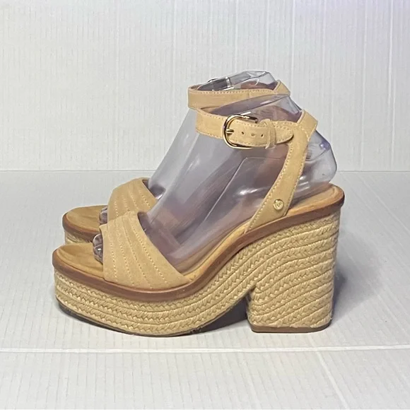 UGG Laynce Chunky Platform Sandal - Picture 3 of 15
